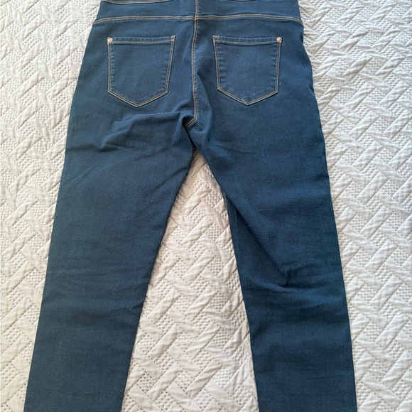 La Seta Jeans - Picture 2 of 4